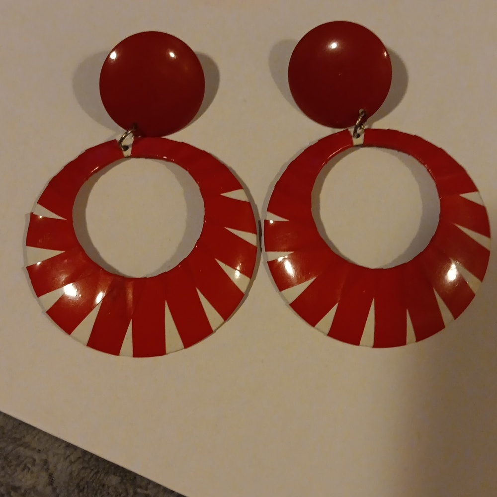 Vintage Orange and Red Earrings - Picture 2 of 4